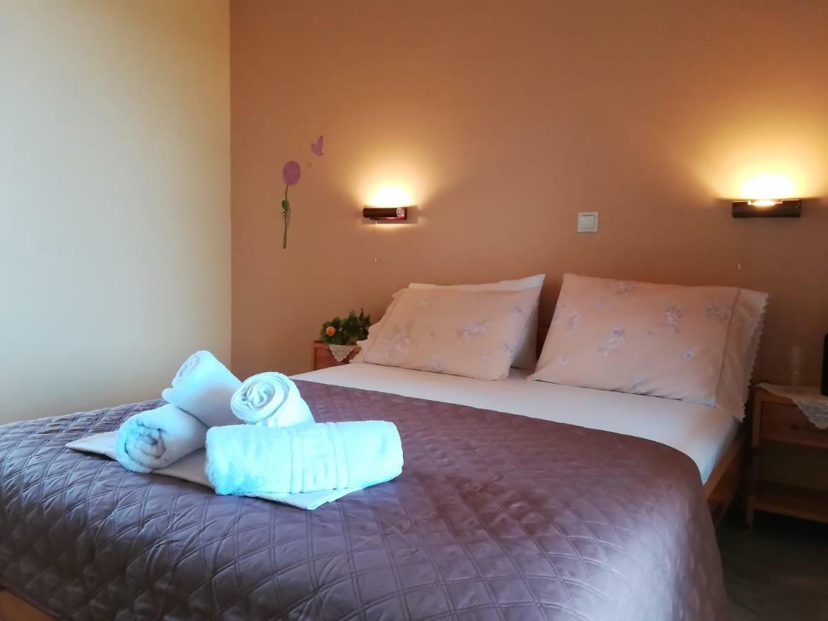 Artemis Pension By Imagine Lefkada Ligia Eksteriør billede
